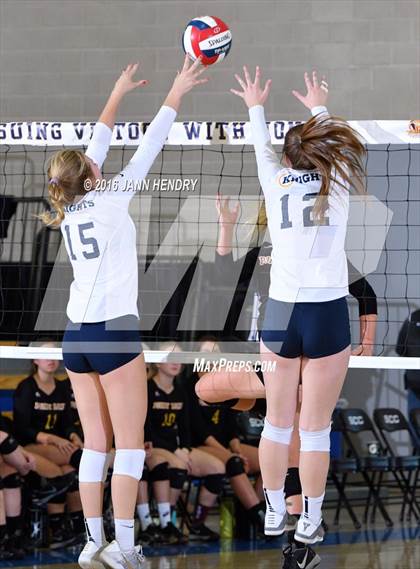 Thumbnail 2 in Menlo School @ Point Loma (CIF State D4 Final) photogallery.