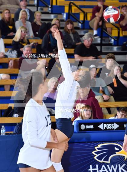 Thumbnail 3 in Menlo School @ Point Loma (CIF State D4 Final) photogallery.
