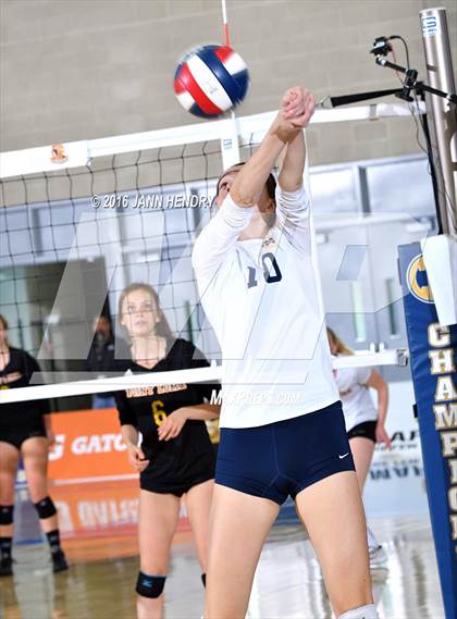 Thumbnail 3 in Menlo School @ Point Loma (CIF State D4 Final) photogallery.