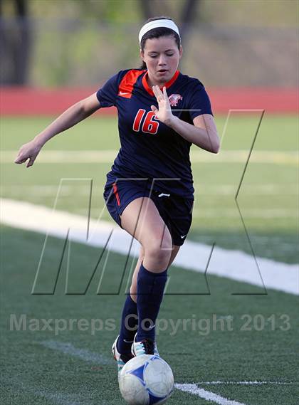 Thumbnail 2 in Olathe East vs. South photogallery.