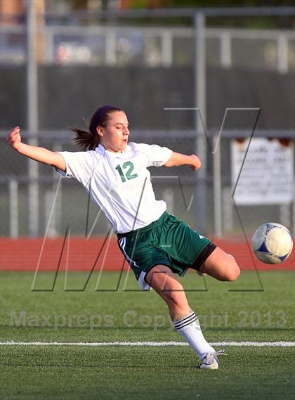 Thumbnail 3 in Olathe East vs. South photogallery.