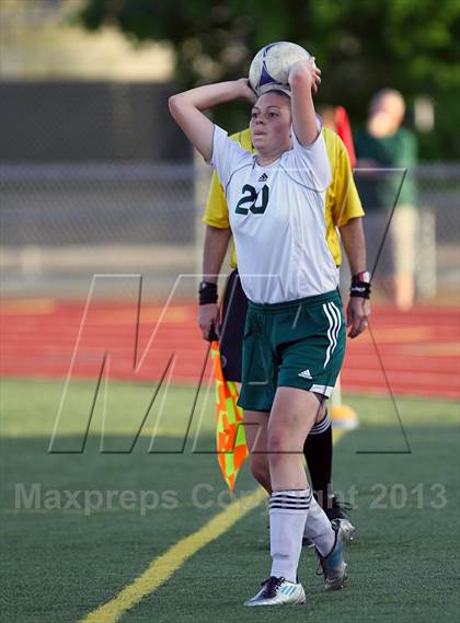 Thumbnail 3 in Olathe East vs. South photogallery.