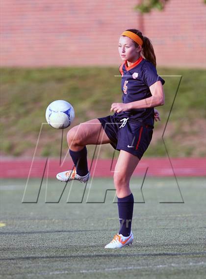 Thumbnail 3 in Olathe East vs. South photogallery.