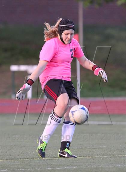 Thumbnail 3 in Olathe East vs. South photogallery.