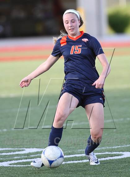 Thumbnail 3 in Olathe East vs. South photogallery.