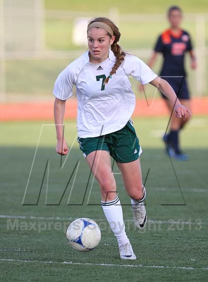 Thumbnail 1 in Olathe East vs. South photogallery.