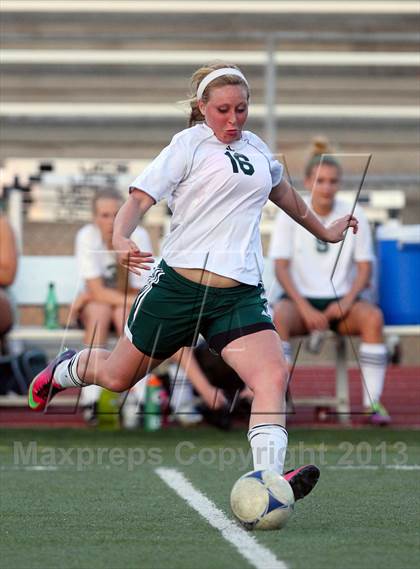 Thumbnail 1 in Olathe East vs. South photogallery.