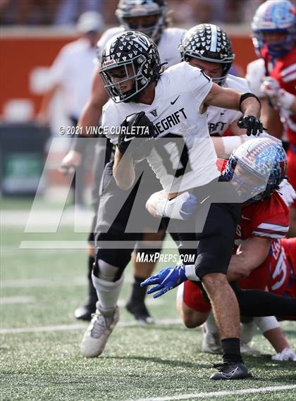 Thumbnail 3 in Westlake vs. Vandegrift (UIL 6A D2 Quarterfinal Playoff) photogallery.