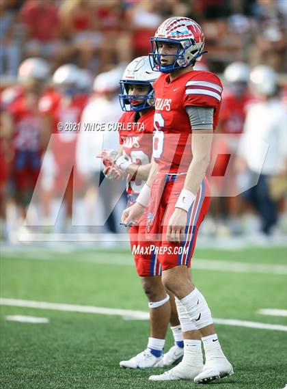 Thumbnail 1 in Westlake vs. Vandegrift (UIL 6A D2 Quarterfinal Playoff) photogallery.