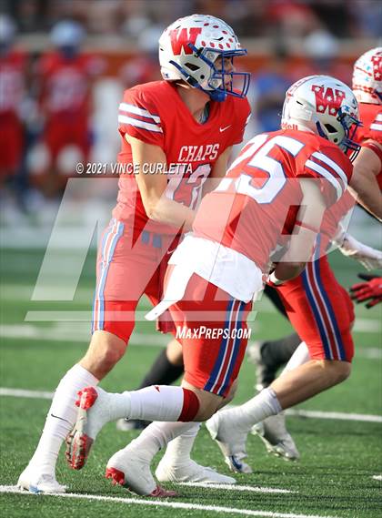 Thumbnail 2 in Westlake vs. Vandegrift (UIL 6A D2 Quarterfinal Playoff) photogallery.