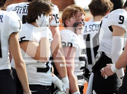 Thumbnail 1 in Westlake vs. Vandegrift (UIL 6A D2 Quarterfinal Playoff) photogallery.
