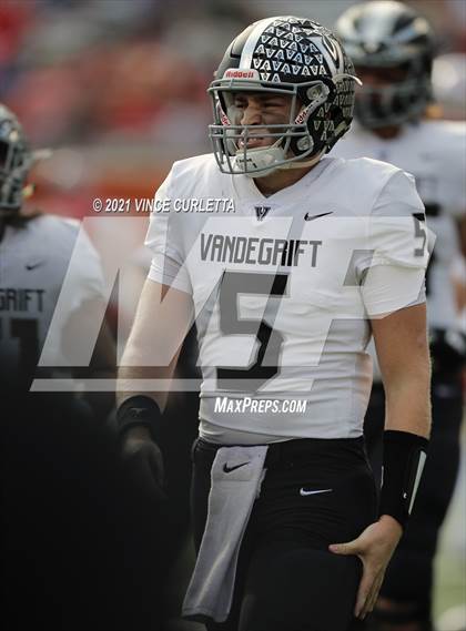 Thumbnail 1 in Westlake vs. Vandegrift (UIL 6A D2 Quarterfinal Playoff) photogallery.