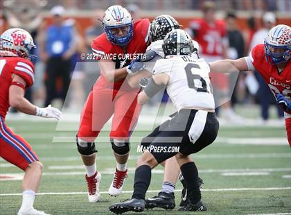 Thumbnail 2 in Westlake vs. Vandegrift (UIL 6A D2 Quarterfinal Playoff) photogallery.