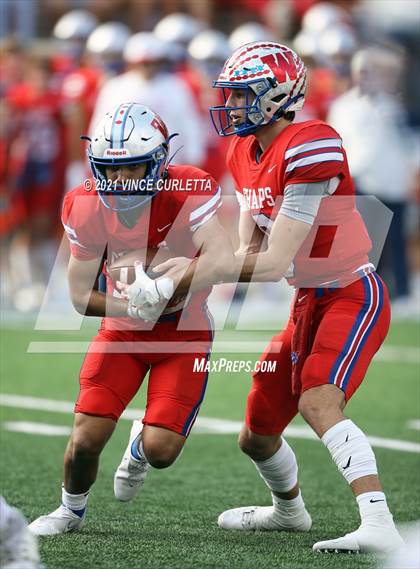 Thumbnail 2 in Westlake vs. Vandegrift (UIL 6A D2 Quarterfinal Playoff) photogallery.