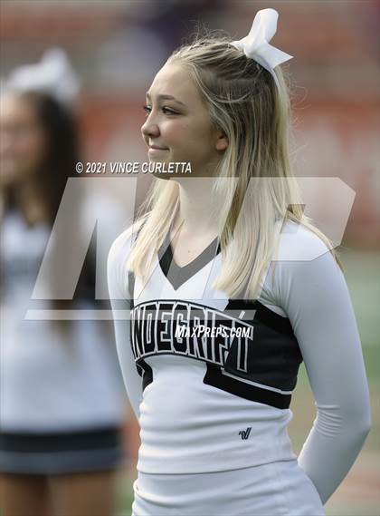 Thumbnail 2 in Westlake vs. Vandegrift (UIL 6A D2 Quarterfinal Playoff) photogallery.