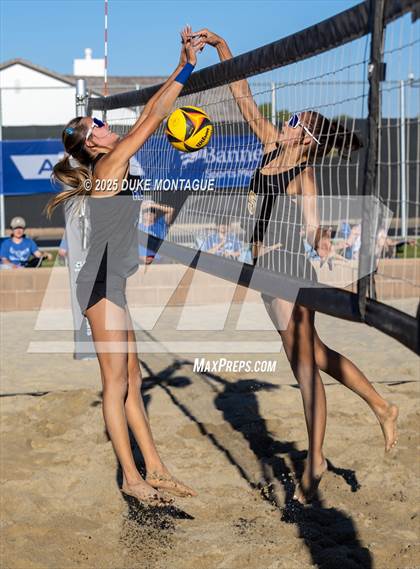 Thumbnail 2 in Fountain Hills vs Saguaro (AIA Pairs D-II Semifinals) photogallery.