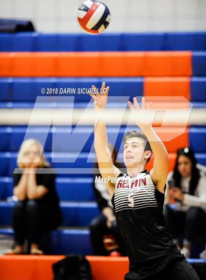 Thumbnail 2 in Red Mountain vs Prescott (Westwood Invitational) photogallery.