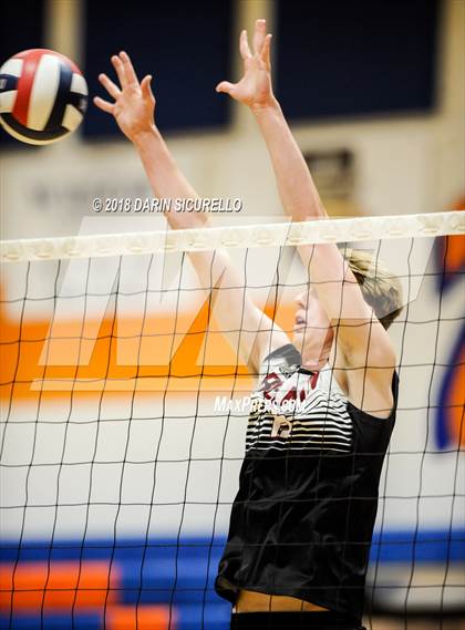 Thumbnail 2 in Red Mountain vs Prescott (Westwood Invitational) photogallery.