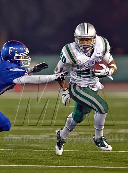 Thumbnail 1 in Folsom vs. De La Salle (CIF NorCal Regional Open Division Final) photogallery.