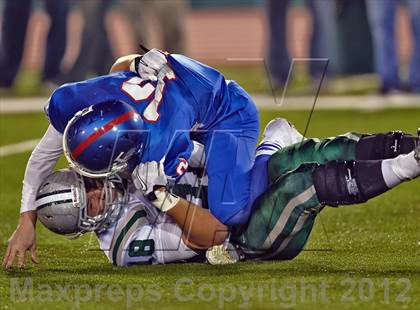 Thumbnail 1 in Folsom vs. De La Salle (CIF NorCal Regional Open Division Final) photogallery.