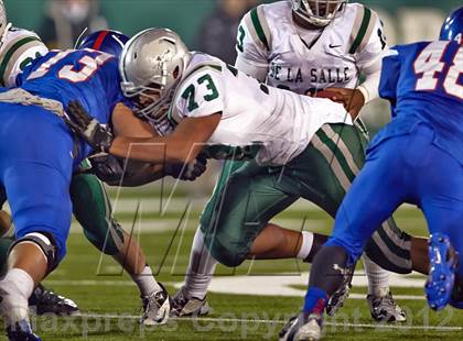Thumbnail 3 in Folsom vs. De La Salle (CIF NorCal Regional Open Division Final) photogallery.