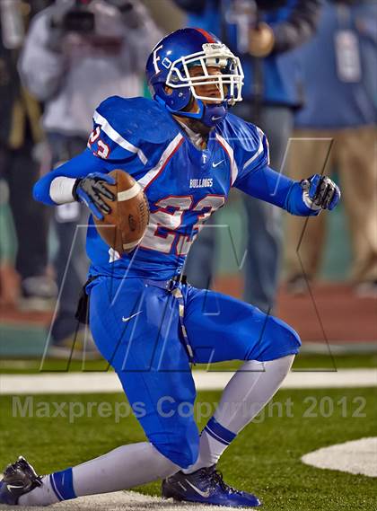 Thumbnail 1 in Folsom vs. De La Salle (CIF NorCal Regional Open Division Final) photogallery.