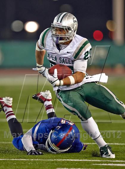 Thumbnail 2 in Folsom vs. De La Salle (CIF NorCal Regional Open Division Final) photogallery.