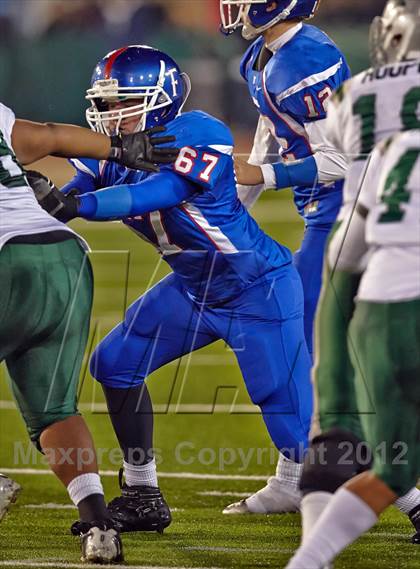 Thumbnail 1 in Folsom vs. De La Salle (CIF NorCal Regional Open Division Final) photogallery.