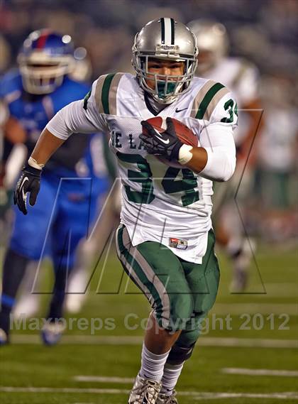 Thumbnail 1 in Folsom vs. De La Salle (CIF NorCal Regional Open Division Final) photogallery.