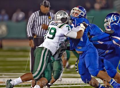 Thumbnail 3 in Folsom vs. De La Salle (CIF NorCal Regional Open Division Final) photogallery.