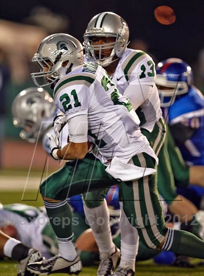 Thumbnail 1 in Folsom vs. De La Salle (CIF NorCal Regional Open Division Final) photogallery.