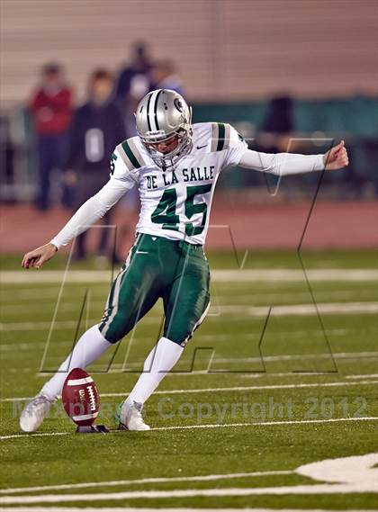 Thumbnail 3 in Folsom vs. De La Salle (CIF NorCal Regional Open Division Final) photogallery.