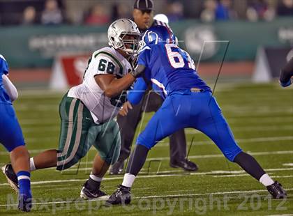 Thumbnail 2 in Folsom vs. De La Salle (CIF NorCal Regional Open Division Final) photogallery.