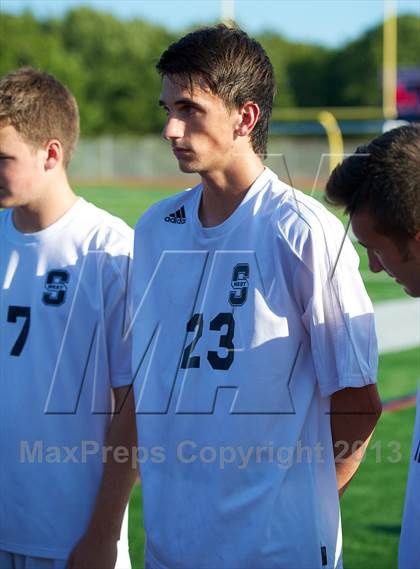 Thumbnail 3 in Smithtown East @ Smithtown West photogallery.