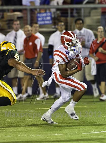 Thumbnail 2 in Mater Dei @ Edison photogallery.