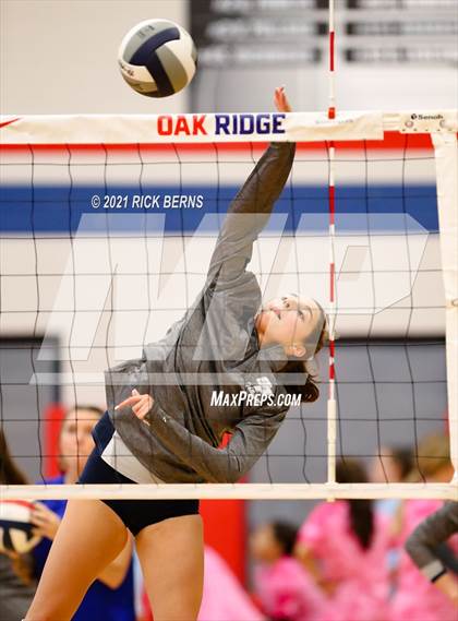 Thumbnail 1 in College Park @ Oak Ridge photogallery.