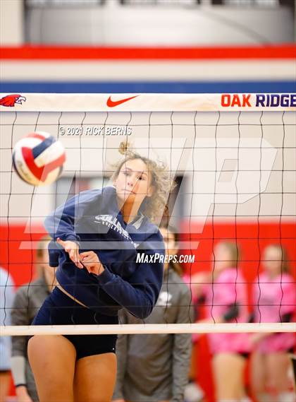 Thumbnail 2 in College Park @ Oak Ridge photogallery.