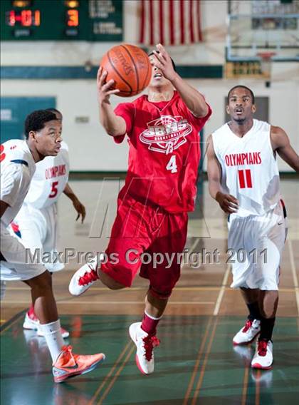 Thumbnail 3 in Leuzinger vs Burroughs (Santa Barbara Holiday Classic) photogallery.