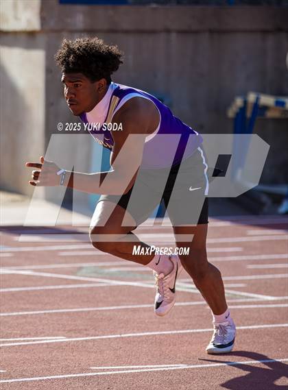 Thumbnail 2 in West Texas Relays photogallery.