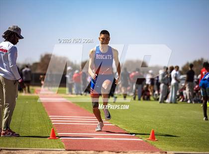 Thumbnail 1 in West Texas Relays photogallery.