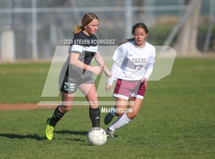 Thumbnail 3 in Millennium vs. Los Banos photogallery.
