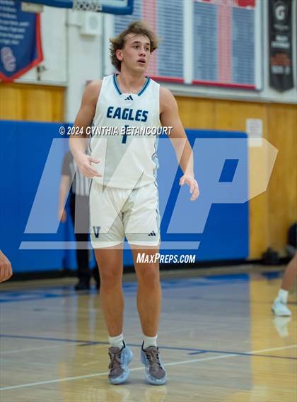 Thumbnail 3 in Valor Christian vs Thomas Jefferson photogallery.