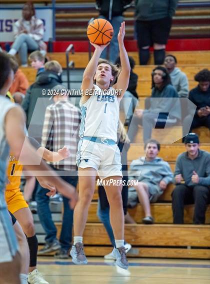 Thumbnail 2 in Valor Christian vs Thomas Jefferson photogallery.