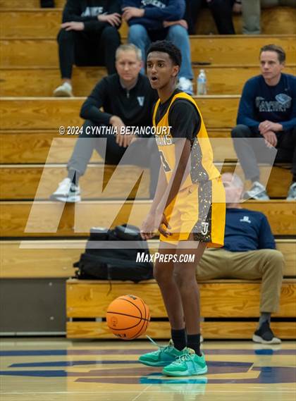 Thumbnail 1 in Valor Christian vs Thomas Jefferson photogallery.