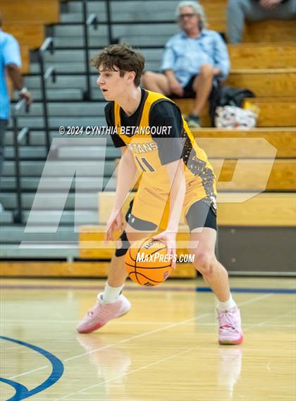 Thumbnail 1 in Valor Christian vs Thomas Jefferson photogallery.