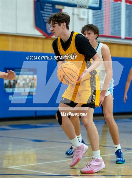 Thumbnail 2 in Valor Christian vs Thomas Jefferson photogallery.