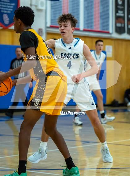 Thumbnail 1 in Valor Christian vs Thomas Jefferson photogallery.