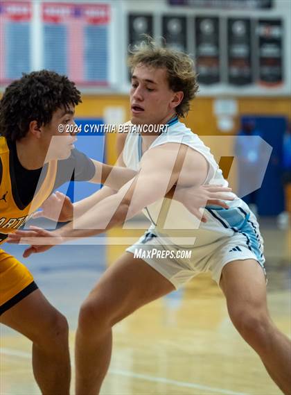 Thumbnail 2 in Valor Christian vs Thomas Jefferson photogallery.