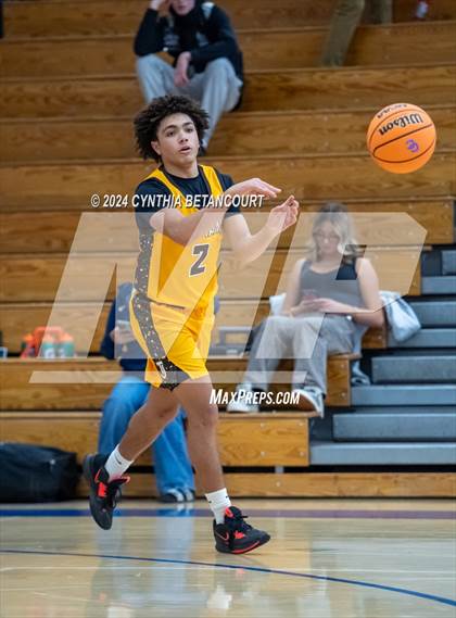 Thumbnail 2 in Valor Christian vs Thomas Jefferson photogallery.