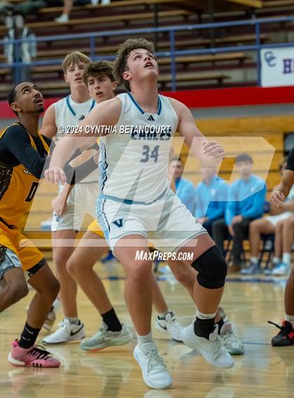Thumbnail 2 in Valor Christian vs Thomas Jefferson photogallery.